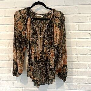 Spell blouse with gold thread